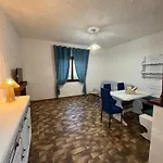 Biancaneve By Aurea Cav Apartman *